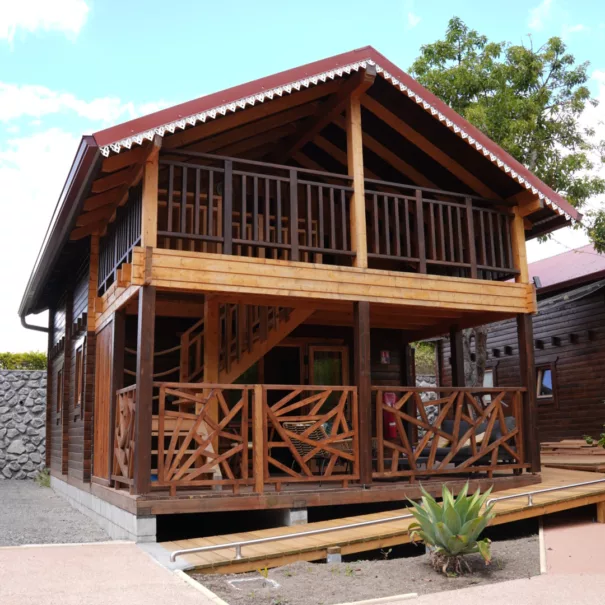 Façade principale du chalet - Les 3 Chalets à Cilaos